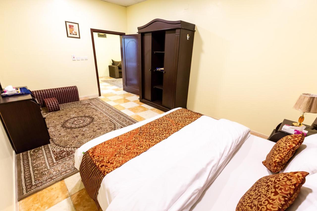 Al Eairy Furnished Apartments - Al Bahah 3 Exterior foto
